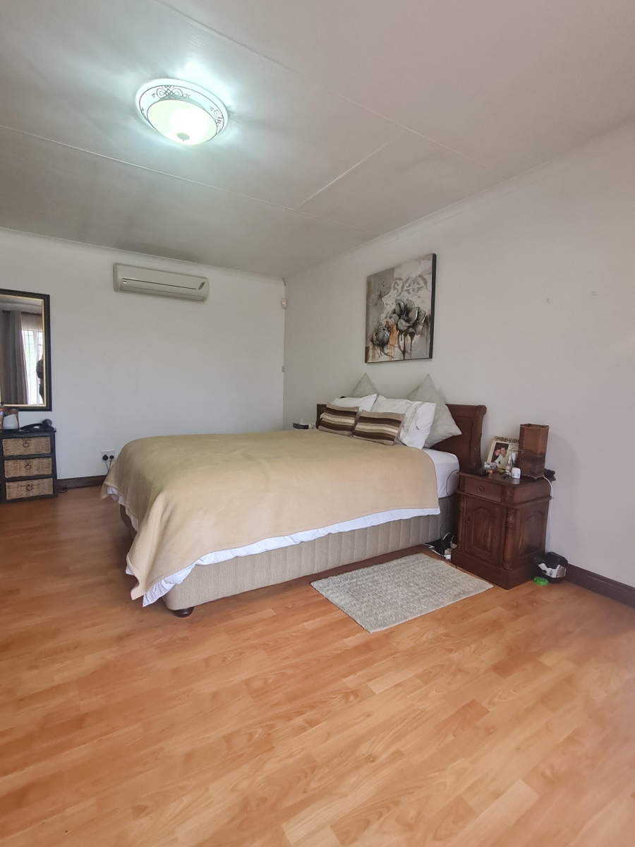 4 Bedroom Property for Sale in Vaalpark Free State